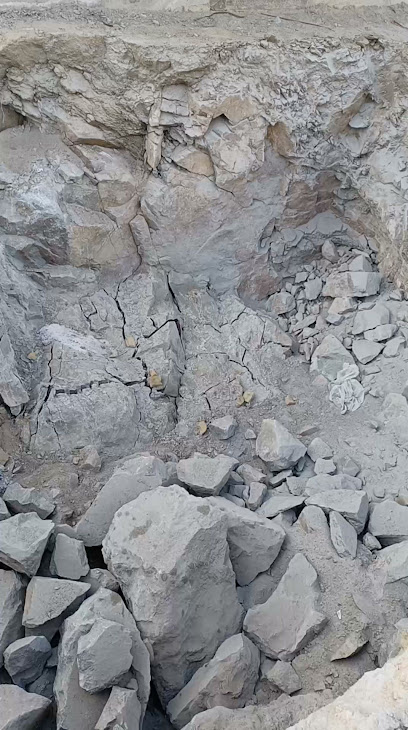 بخش لتفتيت الصخور - Saudi Arabia|Baljurashi 65644|King Abdulaziz Rd
