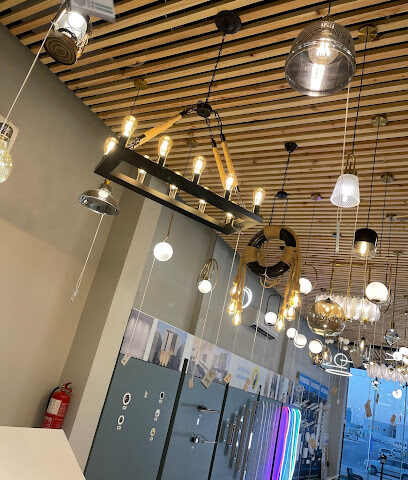 الإضاءة للإنارة والكهرباء - سكاكا - +966 53 464 6070