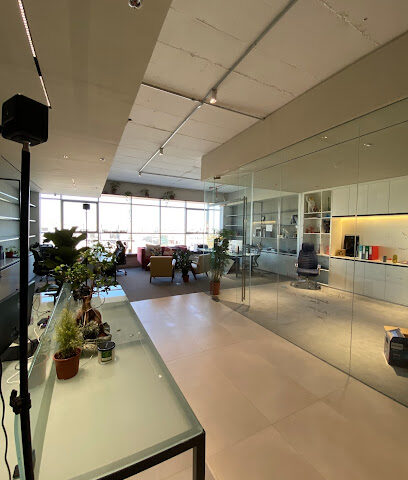 Umq Design Studio - الرياض - +966 53 362 6600