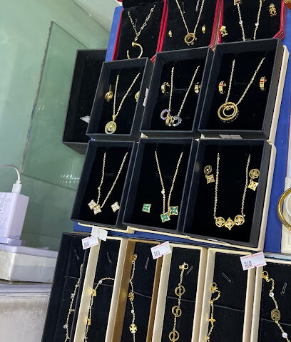 مركز صحي الحميدية القديمة - القريات - +966 14 642 5864