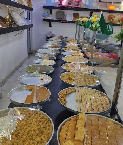 حلويات قصر الضيافة - مخطط الغويلة الزراعى - +966 53 649 4518