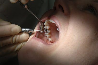 مجمع لمسة إيڤا الطبي للأسنان والجلدية - ابو عريش - +966 17 324 4433