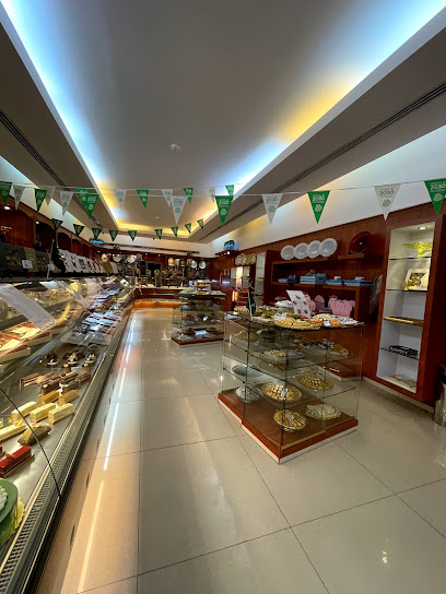 حلويات جرير - قباني - Saudi Arabia|Ar Rass 58883|Al Zahrah|King Abdulaziz Rd