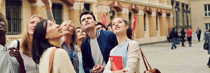 (إي أف) الدراسة في الخارج EF - Saudi Arabia|Al Khobar 34432|الحزام الذهبي، مكتب 445، الطابق الثالث، مجمع الخبر مول|5423 King Fahd Road